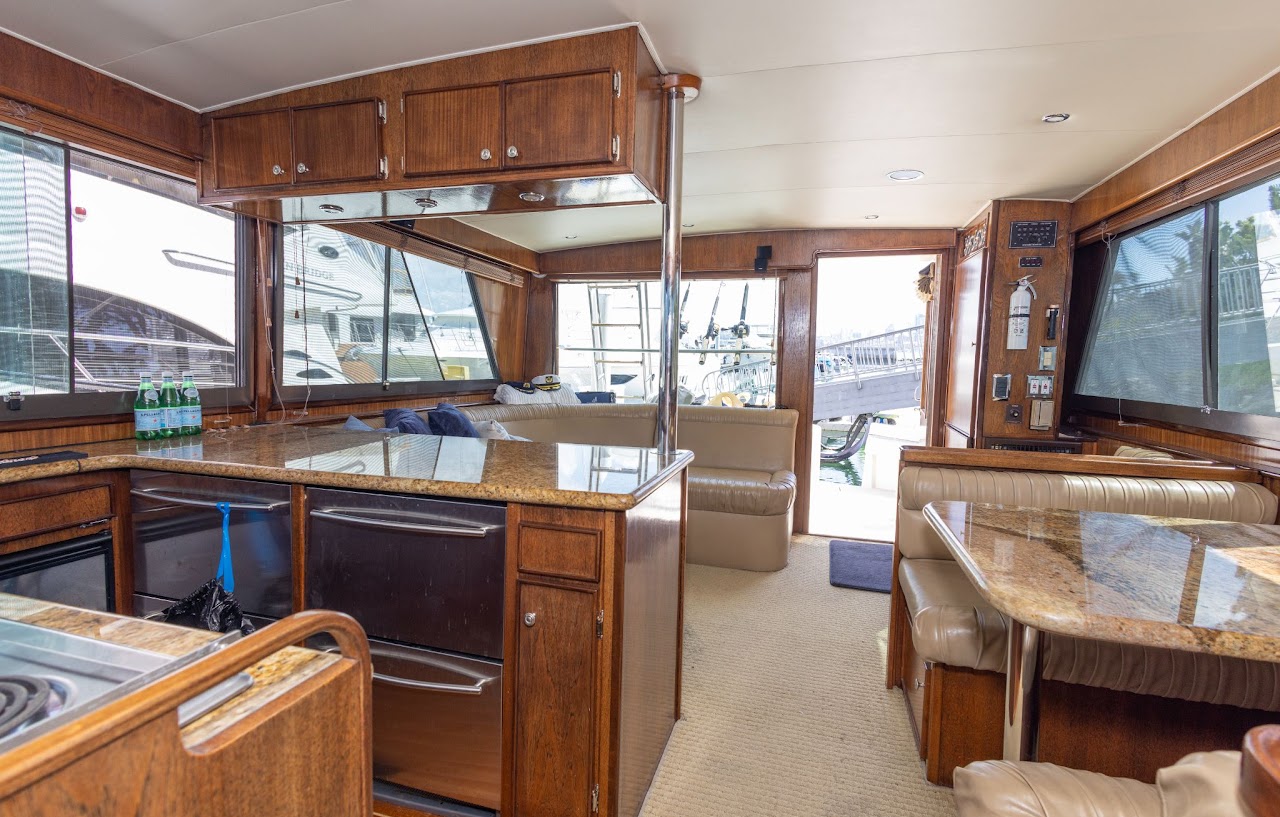 toreros-charter-boat-20230325-interiors-005edit-8x12